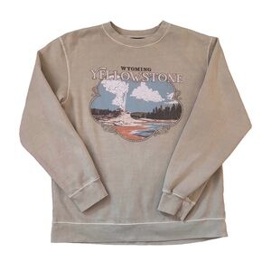 Girl Dangerous Women’s Pullover Graphic Sweatshirt Yellowstone Beige Size S